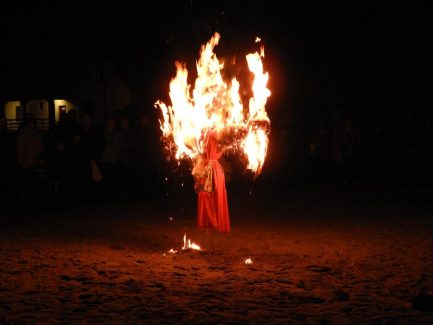 Besenyői Röfi Nap Tűzzsonglőr Műsor 2019