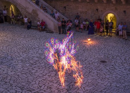 Diósgyőri vár-Szerelmesek Éjszakája Tűzzsonglőr Műsor 2019