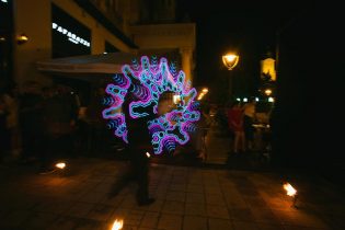 Paparazzi Kitchen&Bar Tűzzsonglőr Fellépés 2019