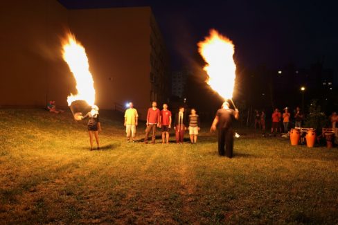 Eger, Tinódi Általános Iskola, Szerenád, Tűzzsonglőr bemutató 2015