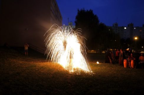 Eger, Tinódi Általános Iskola, Szerenád, Tűzzsonglőr bemutató 2015