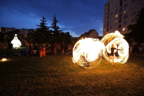 Eger, Tinódi Általános Iskola, Szerenád, Tűzzsonglőr bemutató 2015