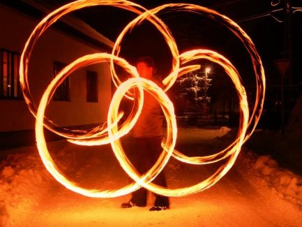 Bátor, Téli Tűzzsonglőr Fotózás, 2011