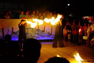 Eger, Középkori Piactér, Tűz a vízben, 2011