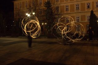Eger, Dobó Tér, Világbékejel, 2008