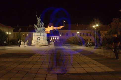 Eger, Dobó Tér, Világbékejel, 2008