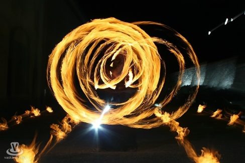 Sárvár, Báthory Lakoma, Tűzzsonglőr Bemutató 2013