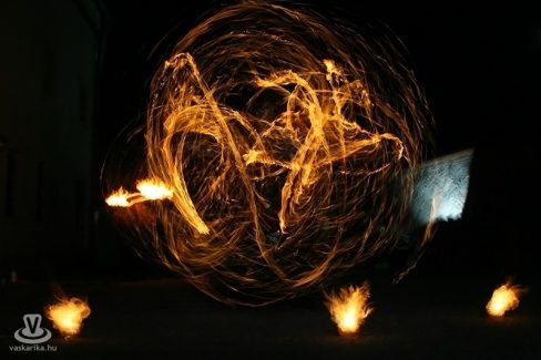 Sárvár, Báthory Lakoma, Tűzzsonglőr Bemutató 2013