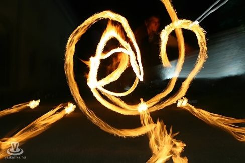 Sárvár, Báthory Lakoma, Tűzzsonglőr Bemutató 2013