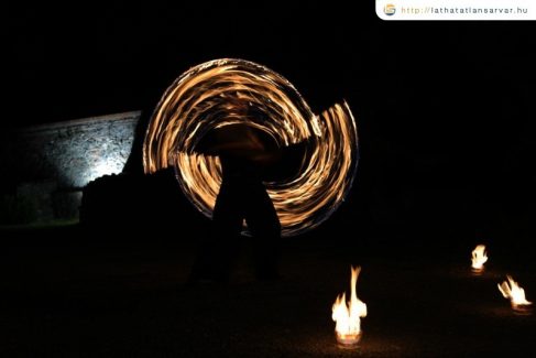 Sárvár, Báthory Lakoma, Tűzzsonglőr Bemutató 2013