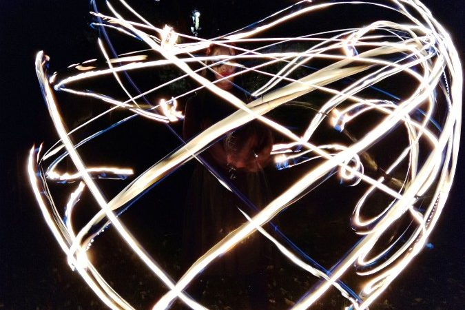 Halloween-i Lidércfény Tűzzsonglőr Show