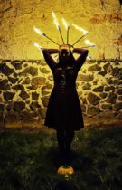 Halloween-i Lidércfény Tűzzsonglőr Show