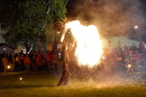 Szent Mihály Napi Vásár Tűzzsonglőr Show