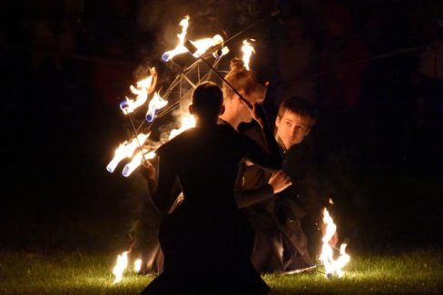 Szent Mihály Napi Vásár Tűzzsonglőr Show