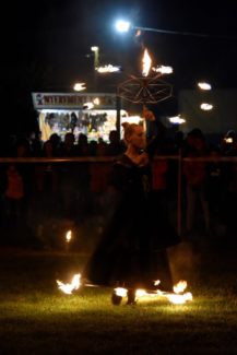 Szent Mihály Napi Vásár Tűzzsonglőr Show