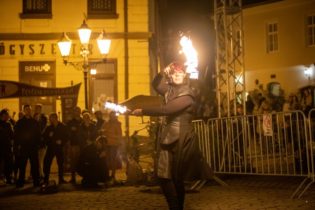 Tokaj Szüreti MÁSnapok Tűzzsonglőr Show