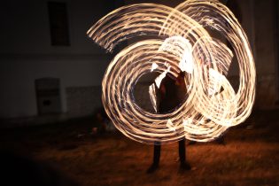 Szirmabesenyő farsang-Lobbanáspont Tűzzsonglőr Show 2023