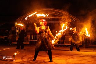 Bükkszenterzsébet Malomház Megnyitó Lobbanáspont Tűzzsonglőr produkció