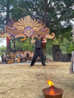 Manas Fesztivál Tűzzsonglőr Műsor 2025