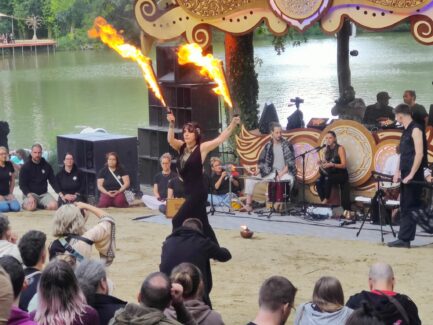 Manas Fesztivál Tűzzsonglőr Műsor 2025