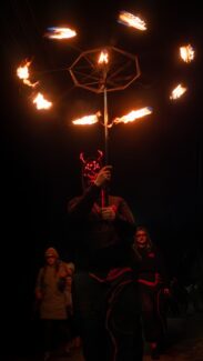 Bátor-Farsang Téltemetés télűzés tűzzsonglőr műsor