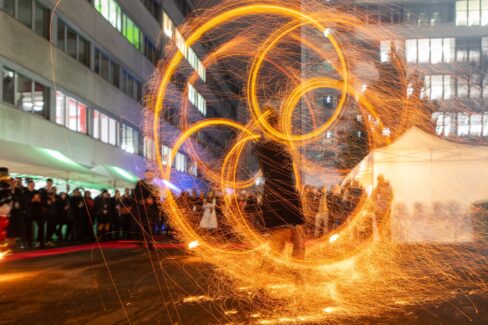 Budapest Céges Karácsonyi Tűzzsonglőr Műsor 2025